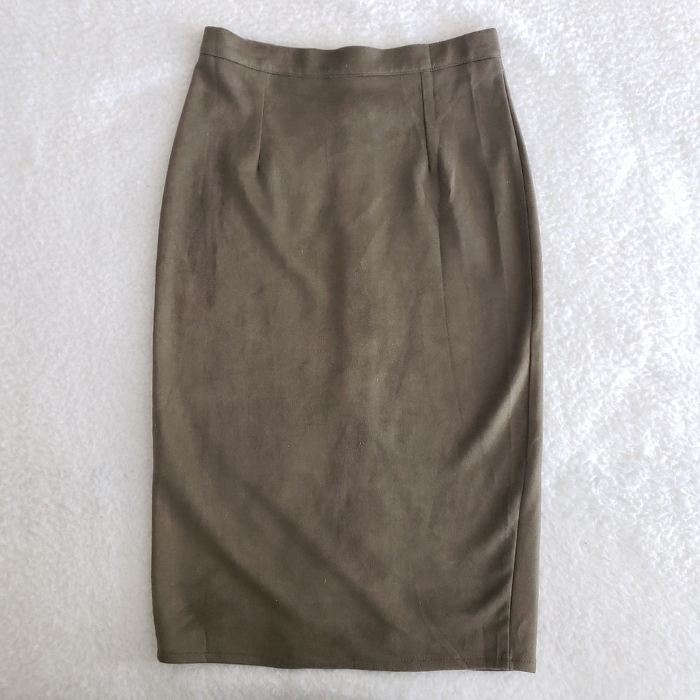Missguided Olive Suede Button-Front Pencil Skirt - Picture 8 of 10